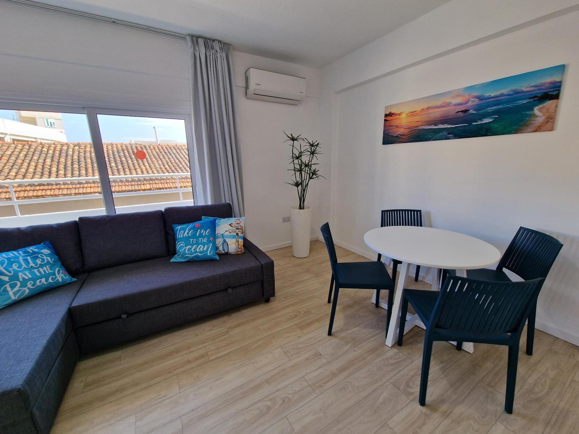 Kitieos Central Apts 100M From Finikoudes Beach Larnaca Exterior photo