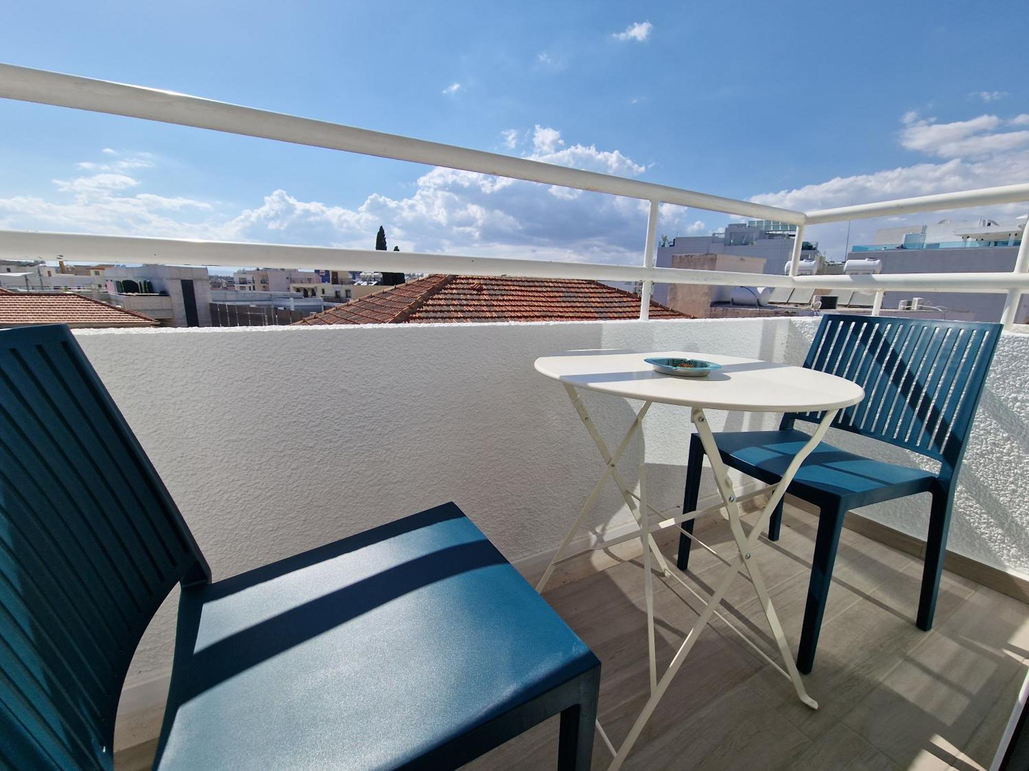 Kitieos Central Apts 100M From Finikoudes Beach Larnaca Exterior photo