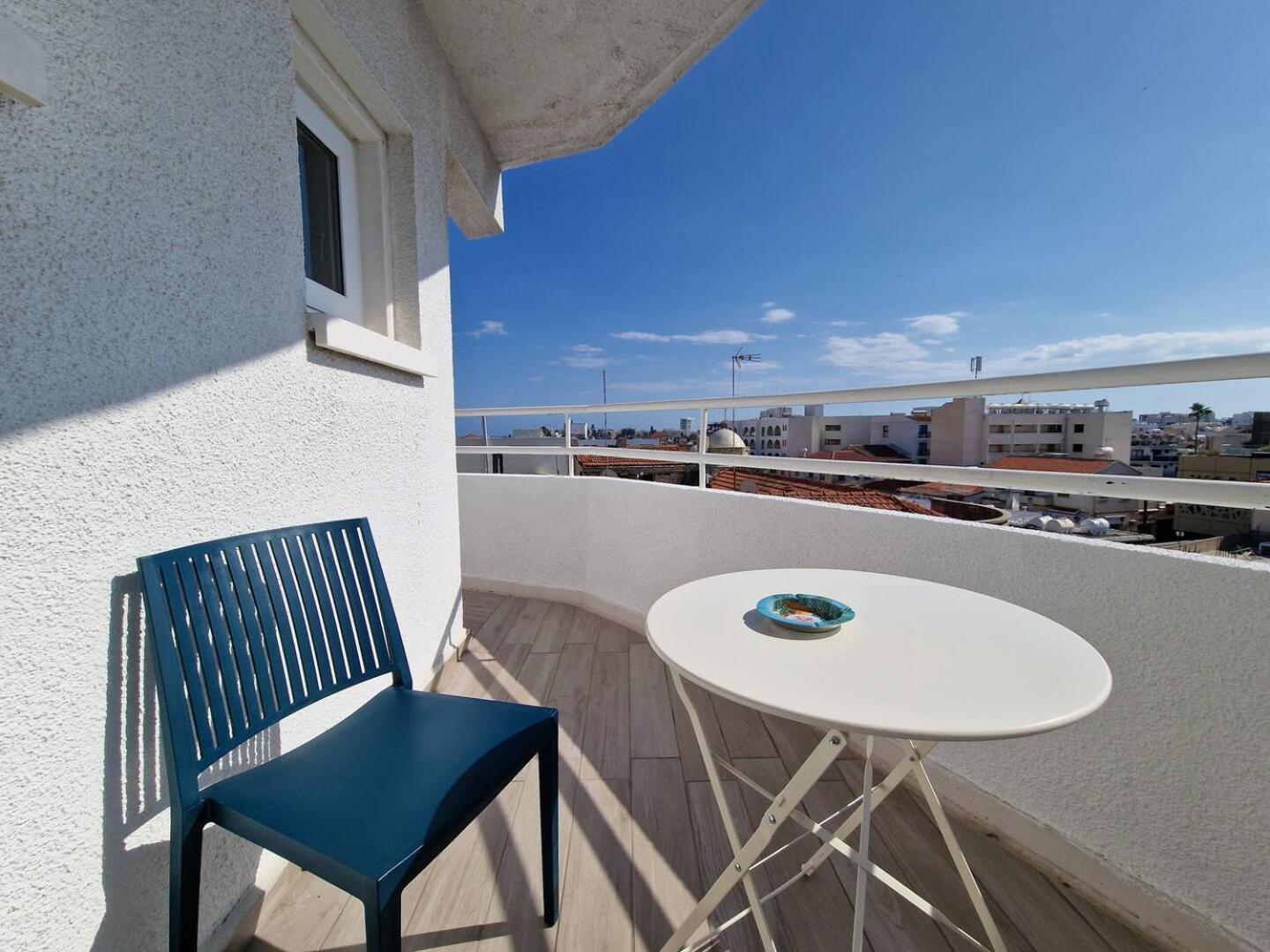 Kitieos Central Apts 100M From Finikoudes Beach Larnaca Exterior photo